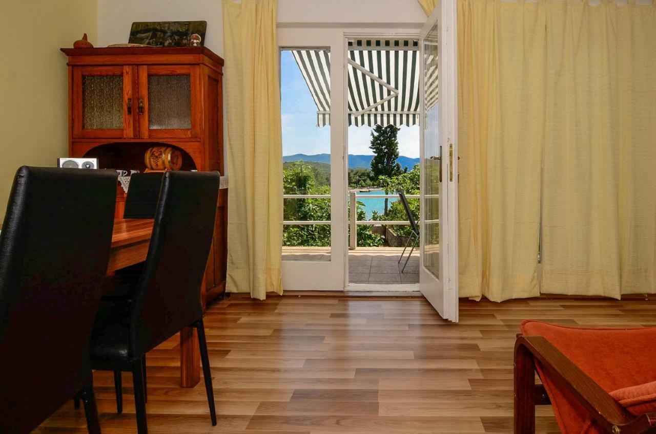 Holiday Home Lovište Esterno foto