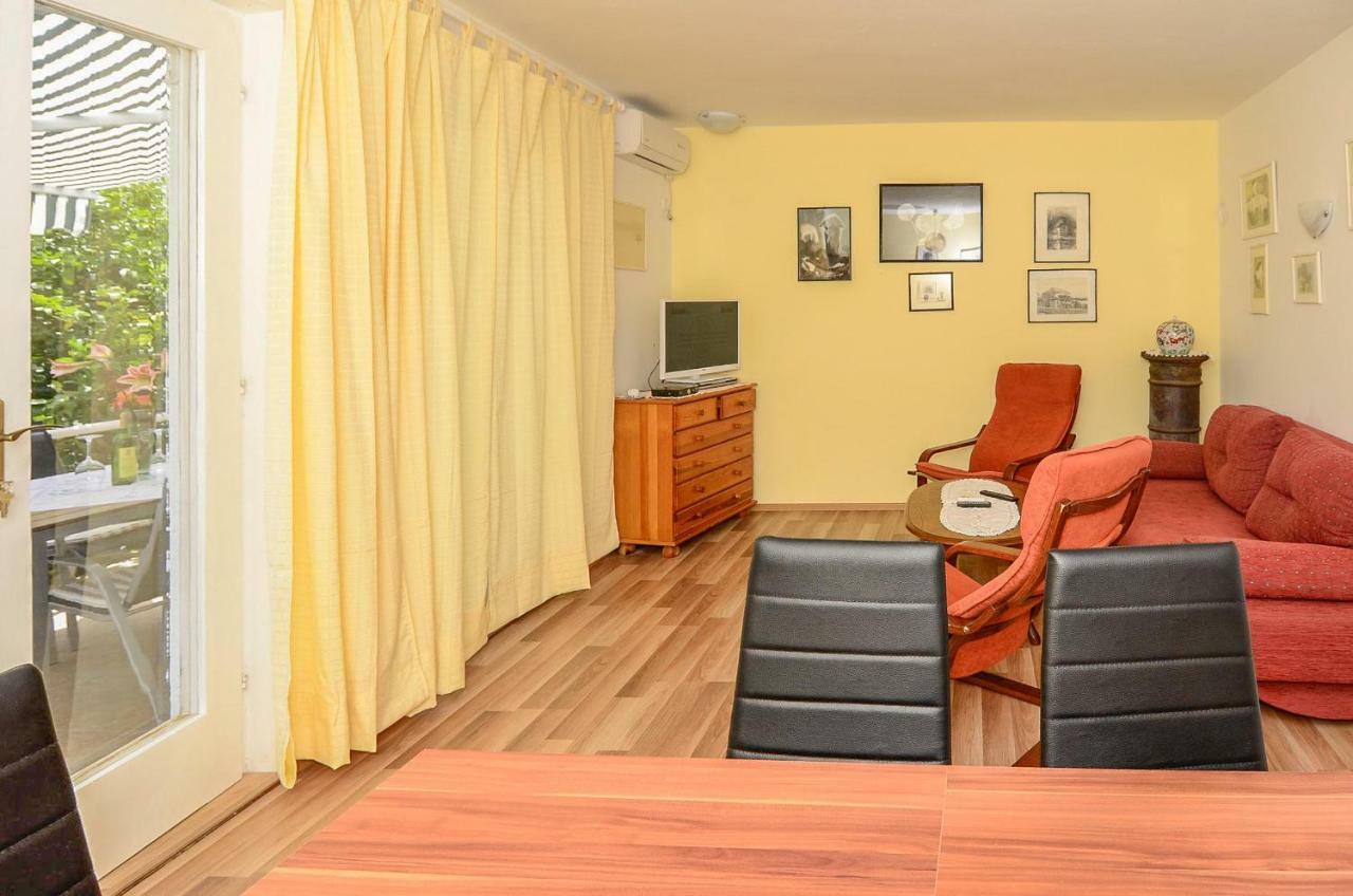 Holiday Home Lovište Esterno foto