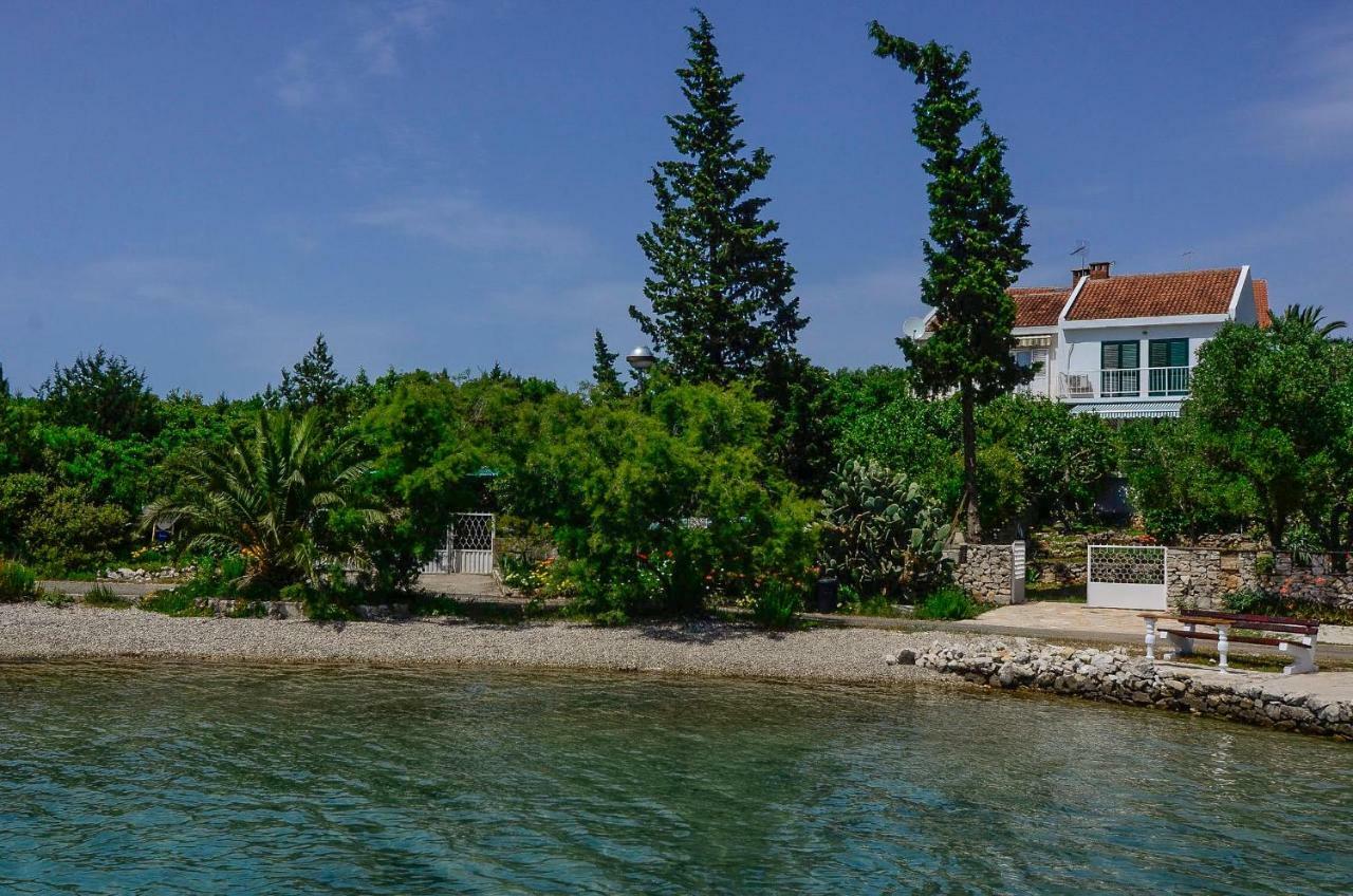 Holiday Home Lovište Esterno foto